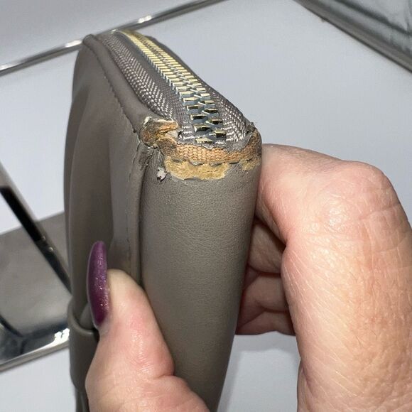 Betsey Johnson Faux Leather Bow Front Long Wallet - Picture 8 of 12